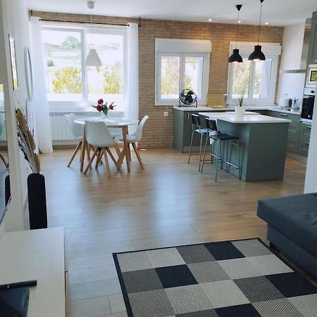 Precioso Apartamento En Pamplona Junto Al Centro Екстер'єр фото