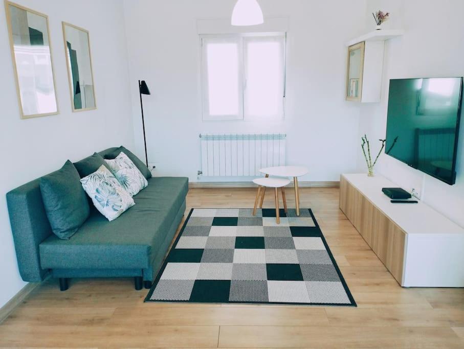 Precioso Apartamento En Pamplona Junto Al Centro Екстер'єр фото