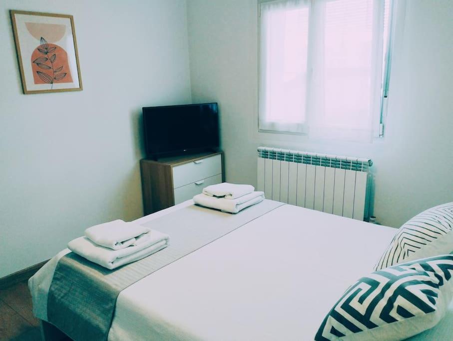 Precioso Apartamento En Pamplona Junto Al Centro Екстер'єр фото