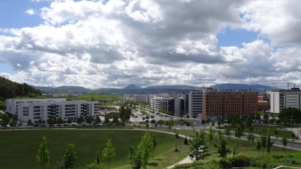 Precioso Apartamento En Pamplona Junto Al Centro Екстер'єр фото